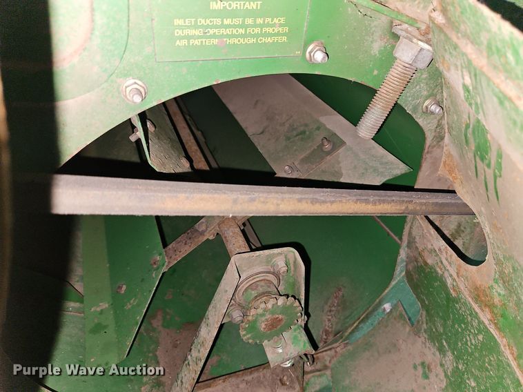 image for item EI8225 1988 John Deere 7720 Titan II  RWA combine