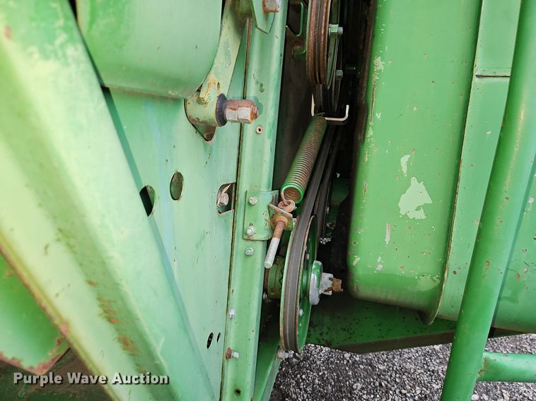 image for item EI8225 1988 John Deere 7720 Titan II  RWA combine