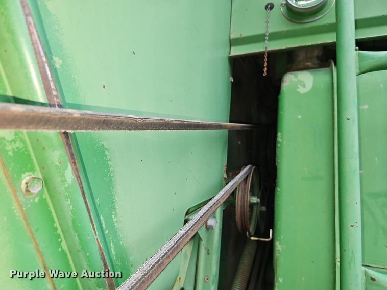 image for item EI8225 1988 John Deere 7720 Titan II  RWA combine