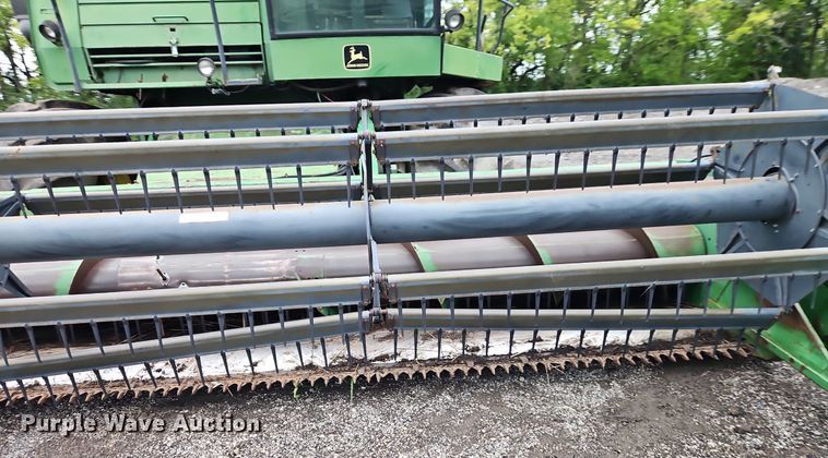 image for item EI8225 1988 John Deere 7720 Titan II  RWA combine