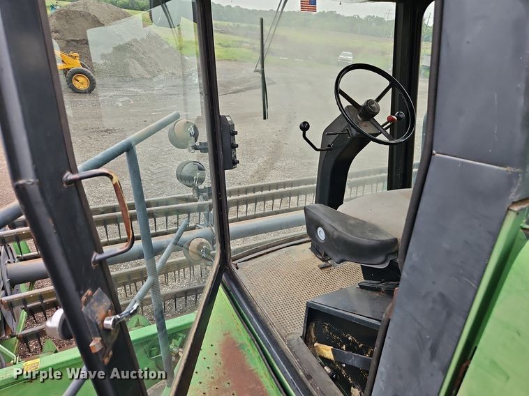 image for item EI8225 1988 John Deere 7720 Titan II  RWA combine