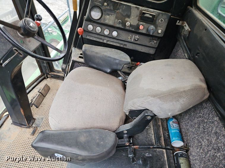 image for item EI8225 1988 John Deere 7720 Titan II  RWA combine