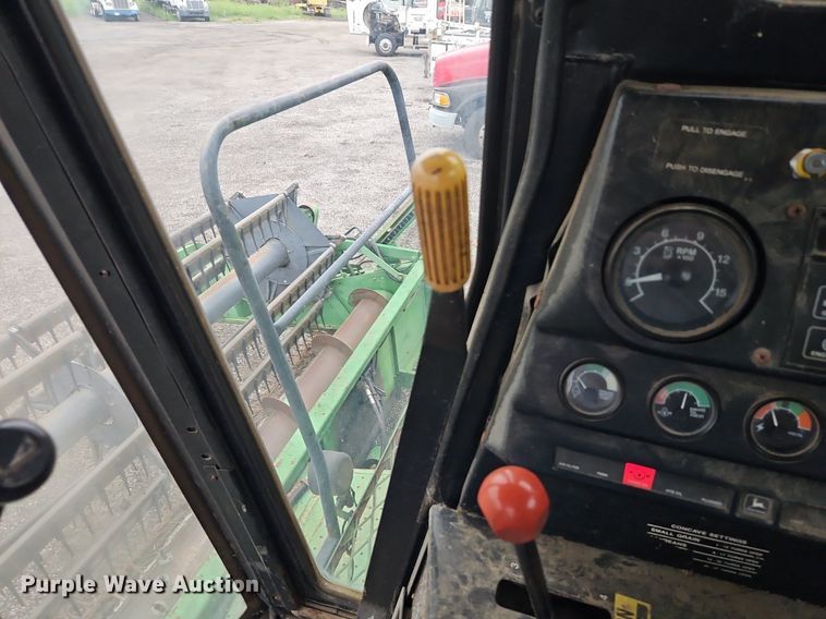image for item EI8225 1988 John Deere 7720 Titan II  RWA combine