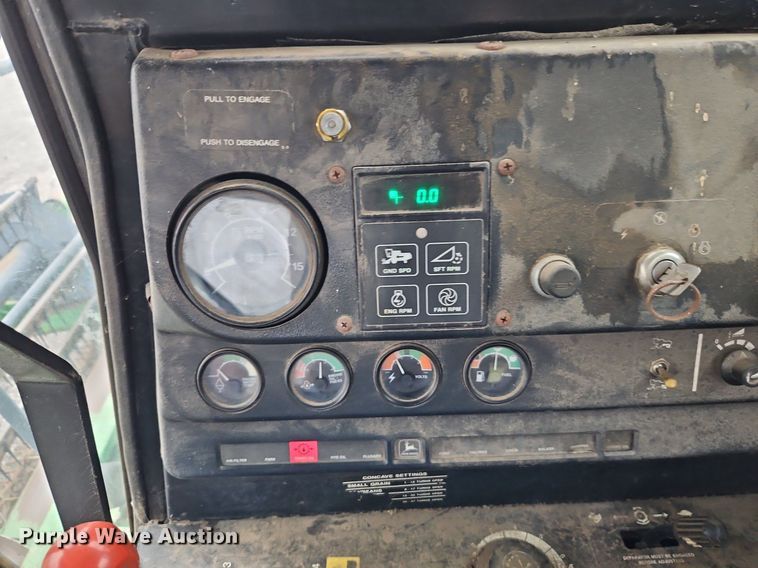 image for item EI8225 1988 John Deere 7720 Titan II  RWA combine