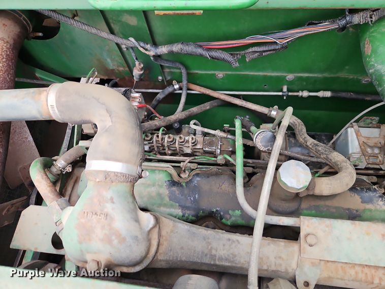 image for item EI8225 1988 John Deere 7720 Titan II  RWA combine