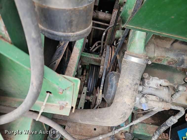 image for item EI8225 1988 John Deere 7720 Titan II  RWA combine