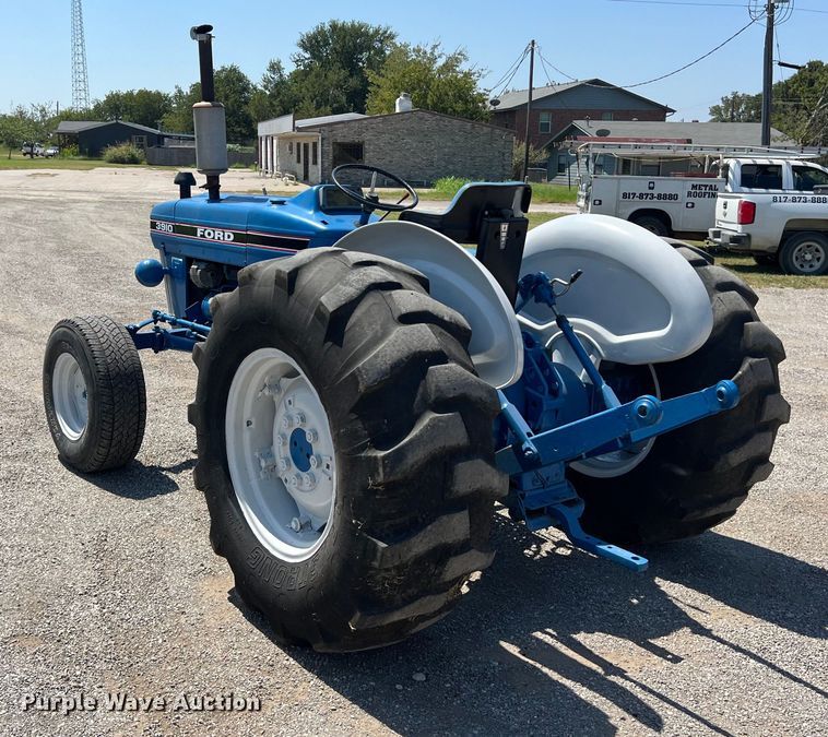 image for item EJ2947 Ford 3910 tractor