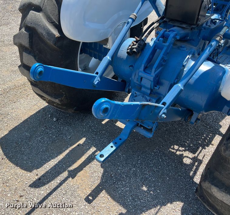 image for item EJ2947 Ford 3910 tractor