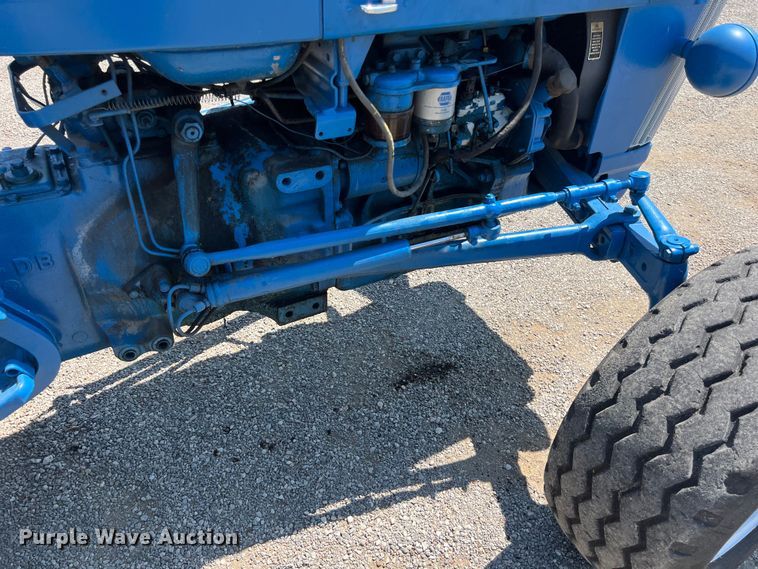 image for item EJ2947 Ford 3910 tractor