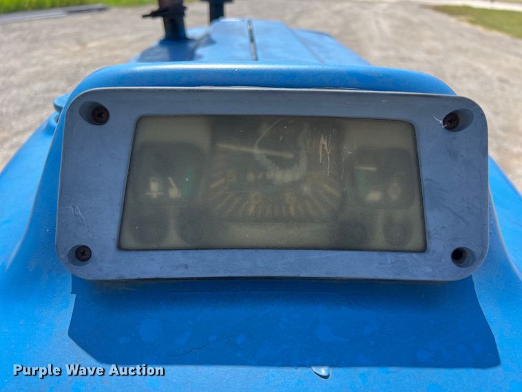 image for item EJ2947 Ford 3910 tractor