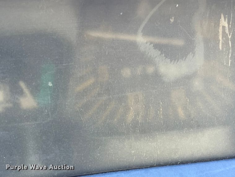 image for item EJ2947 Ford 3910 tractor