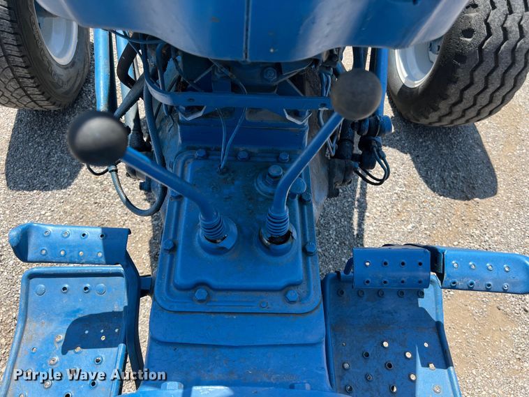 image for item EJ2947 Ford 3910 tractor