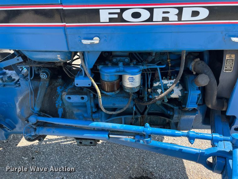 image for item EJ2947 Ford 3910 tractor