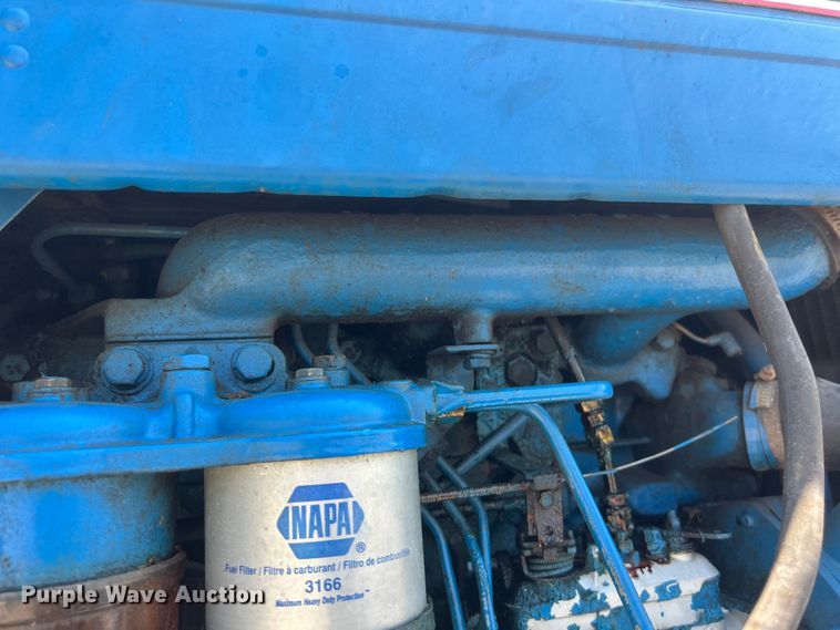 image for item EJ2947 Ford 3910 tractor