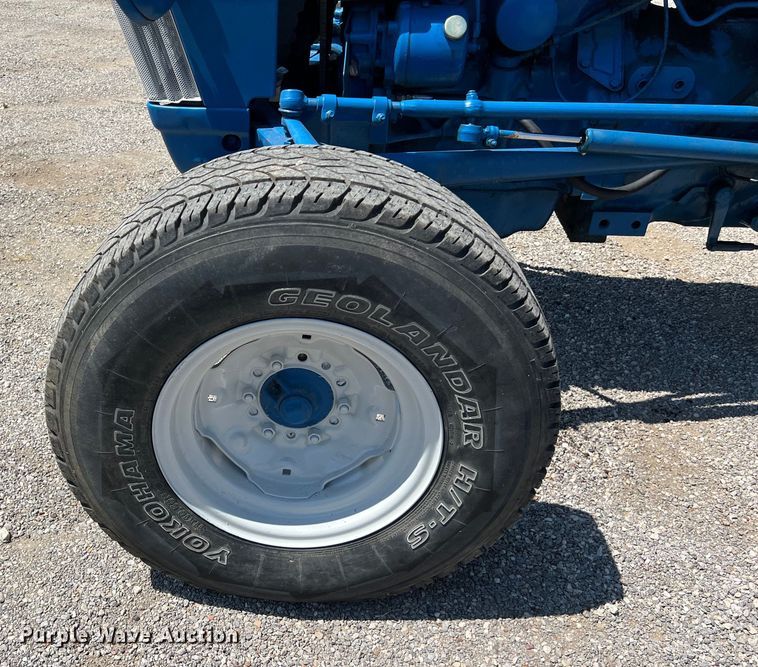 image for item EJ2947 Ford 3910 tractor