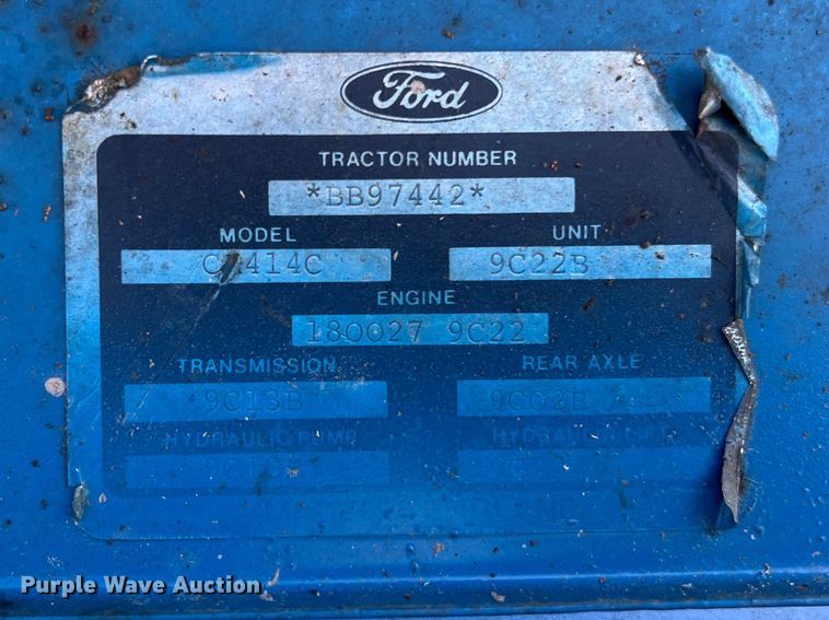 image for item EJ2947 Ford 3910 tractor