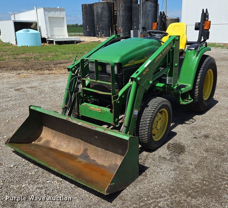image for item EJ7151 2004 John Deere 4310 MFWD tractor