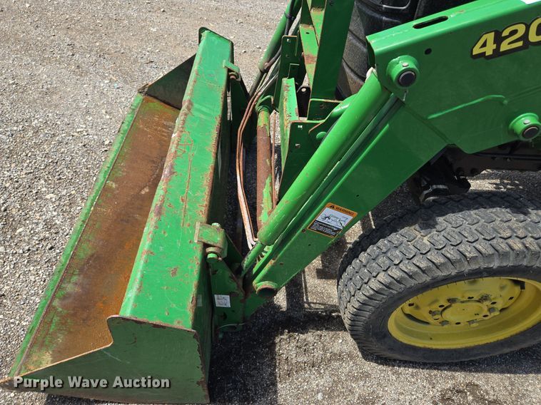 image for item EJ7151 2004 John Deere 4310 MFWD tractor