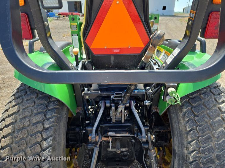 image for item EJ7151 2004 John Deere 4310 MFWD tractor