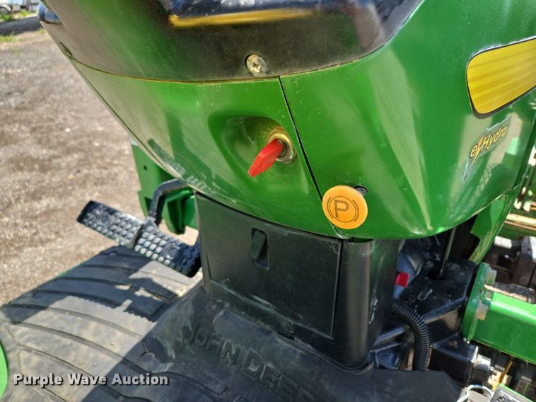 image for item EJ7151 2004 John Deere 4310 MFWD tractor