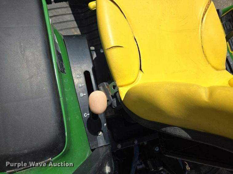 image for item EJ7151 2004 John Deere 4310 MFWD tractor