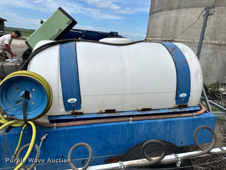 image for item EJ7154 Broyhill turf sprayer