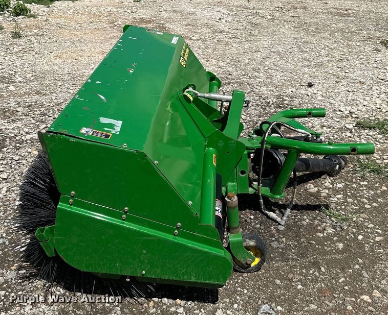 image for item EJ7165 John Deere  power broom