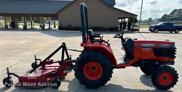 image for item EJ8842 Kubota B2710HSD MFWD tractor
