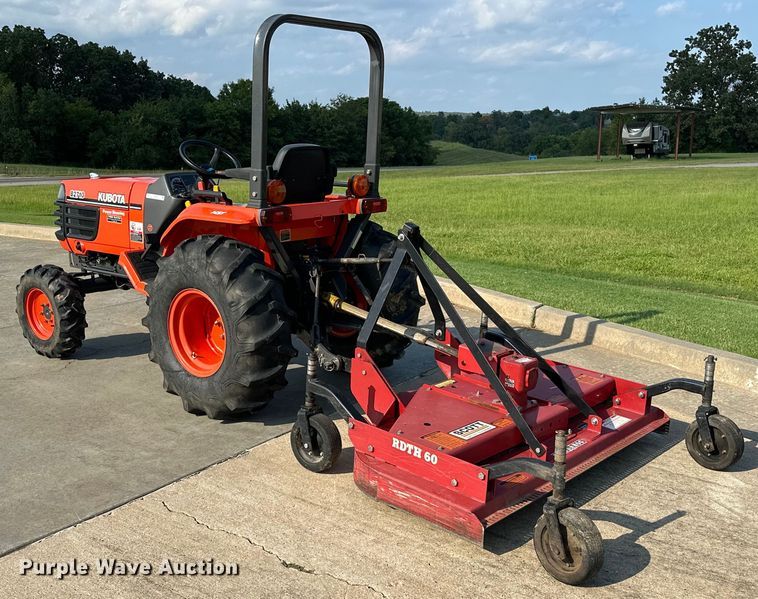 image for item EJ8842 Kubota B2710HSD MFWD tractor