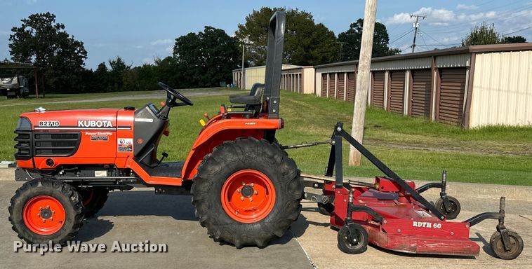 image for item EJ8842 Kubota B2710HSD MFWD tractor