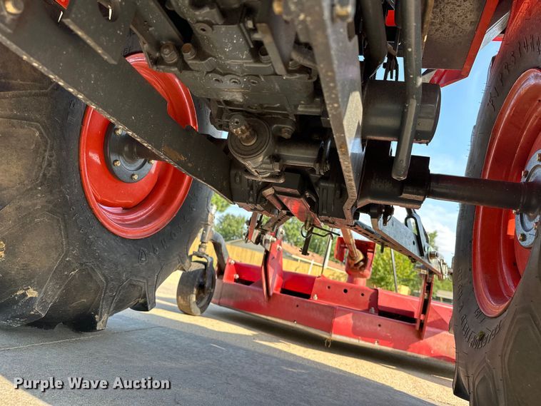 image for item EJ8842 Kubota B2710HSD MFWD tractor