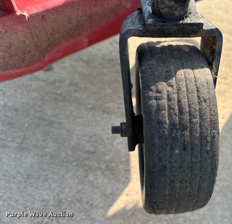 image for item EJ8842 Kubota B2710HSD MFWD tractor