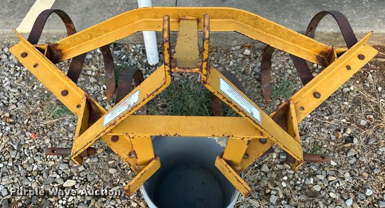 image for item EJ8842 Kubota B2710HSD MFWD tractor