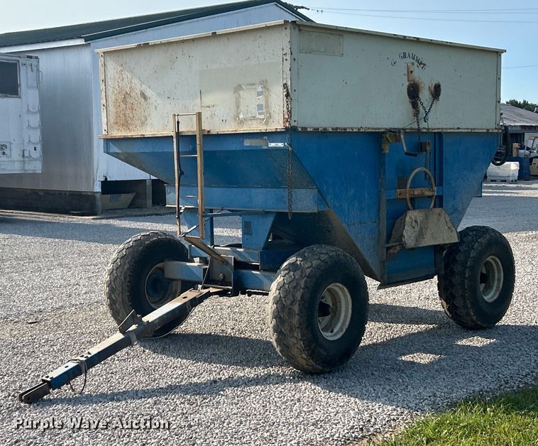 image for item EK3224 DMI gravity wagon