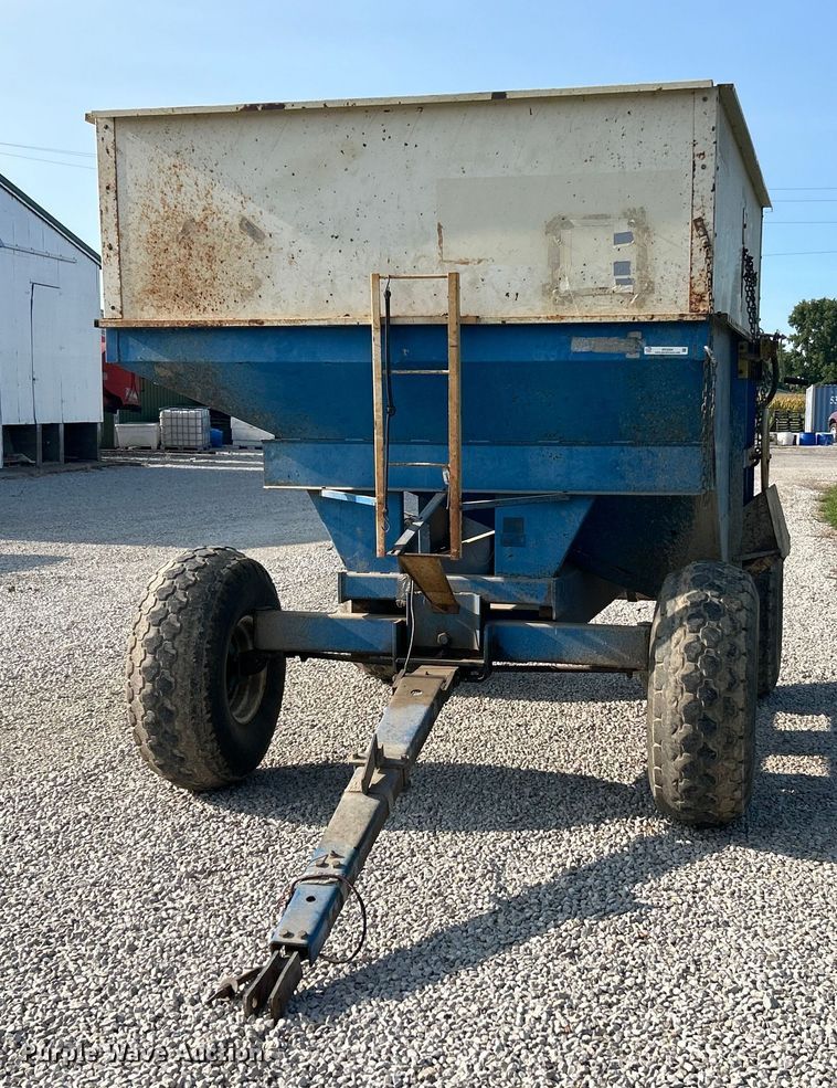 image for item EK3224 DMI gravity wagon