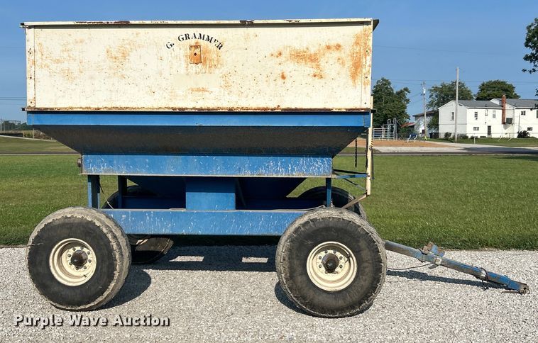 image for item EK3224 DMI gravity wagon