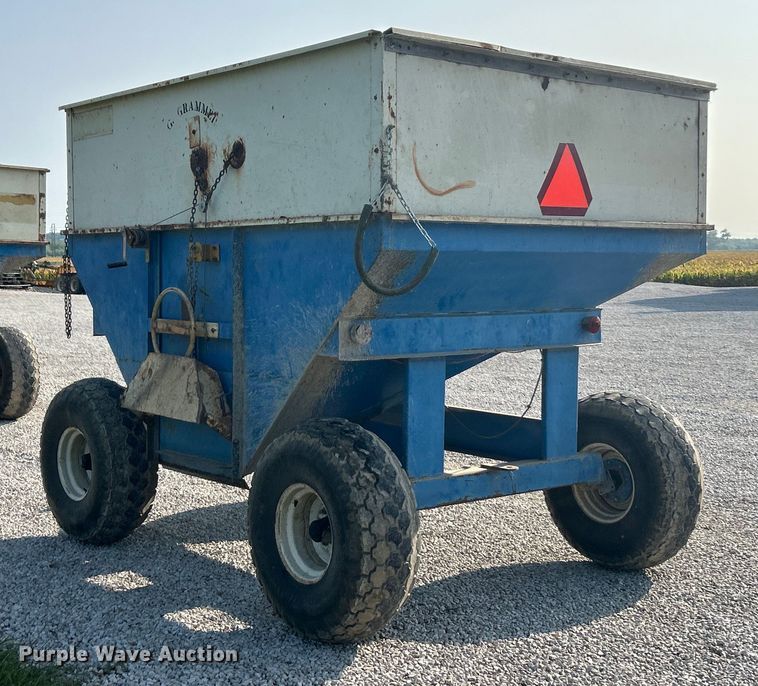 image for item EK3224 DMI gravity wagon