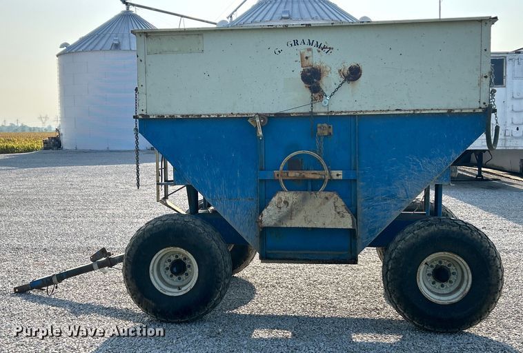 image for item EK3224 DMI gravity wagon