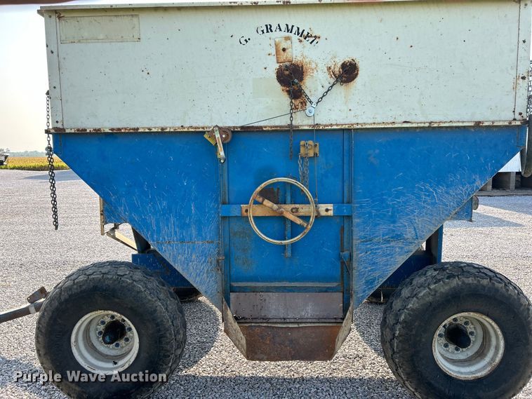 image for item EK3224 DMI gravity wagon