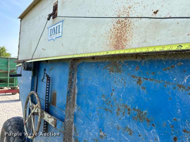 image for item EK3224 DMI gravity wagon