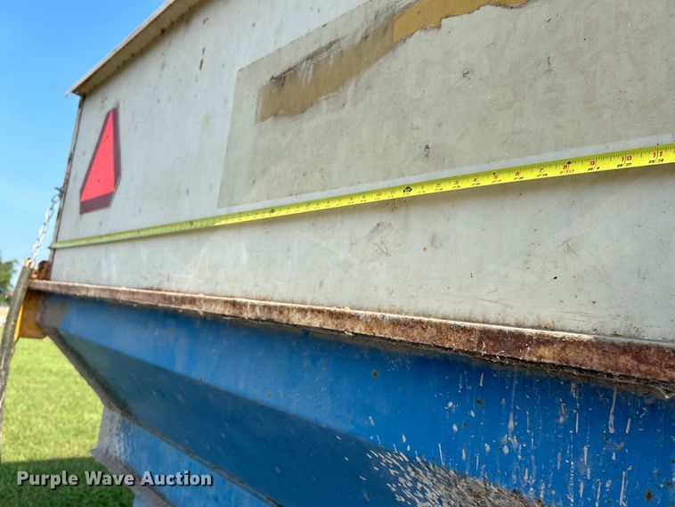 image for item EK3224 DMI gravity wagon