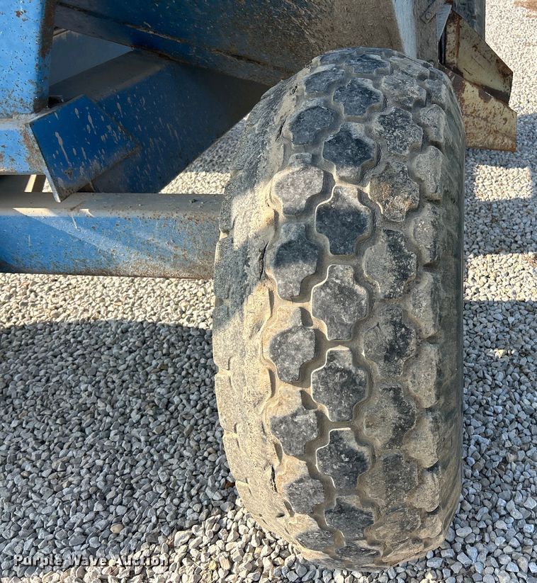 image for item EK3224 DMI gravity wagon