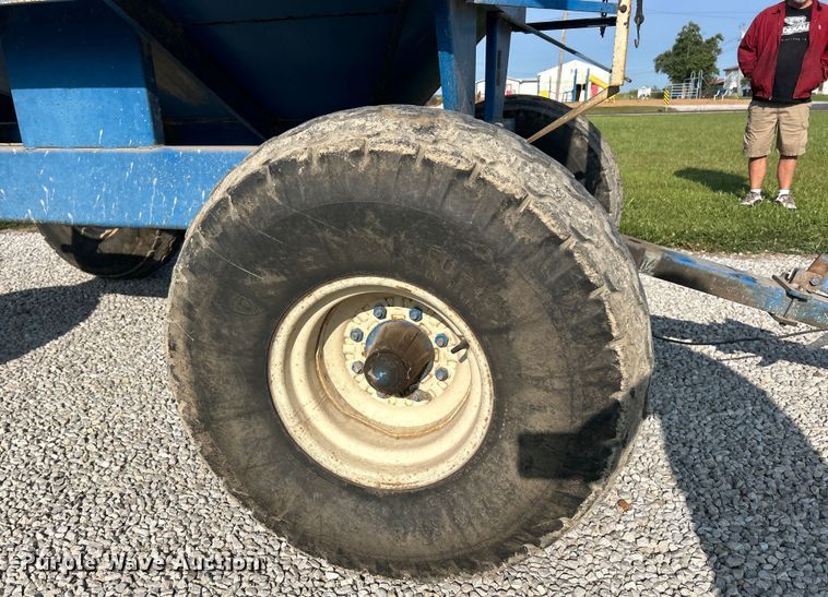 image for item EK3224 DMI gravity wagon