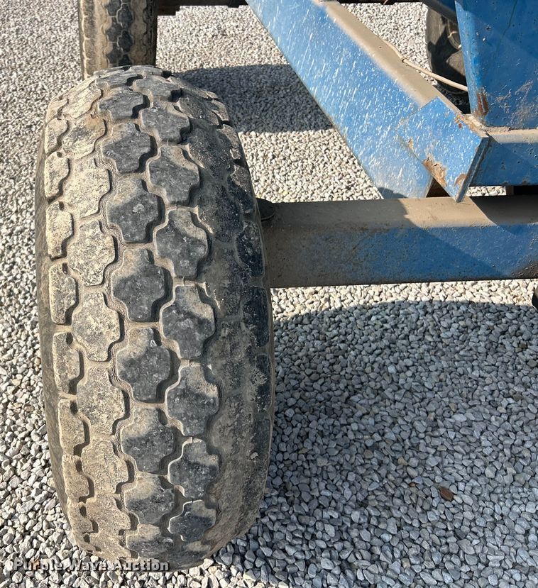 image for item EK3224 DMI gravity wagon