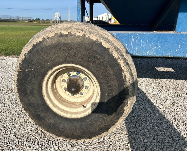 image for item EK3224 DMI gravity wagon