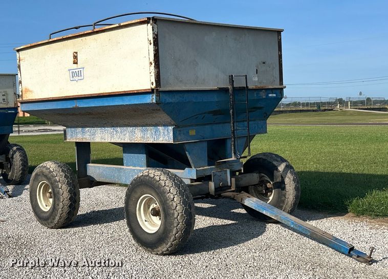 image for item EK3225 DMI gravity wagon