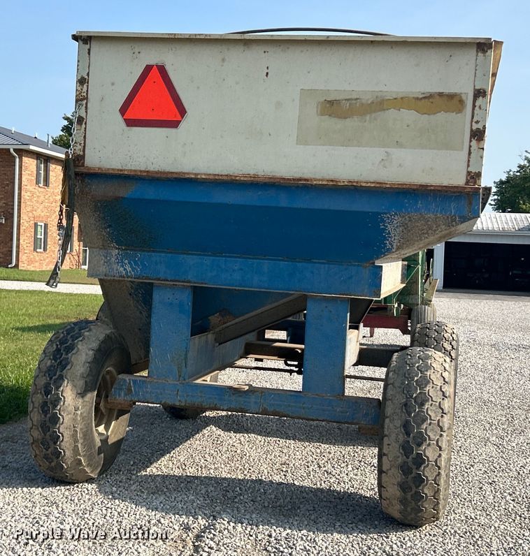 image for item EK3225 DMI gravity wagon