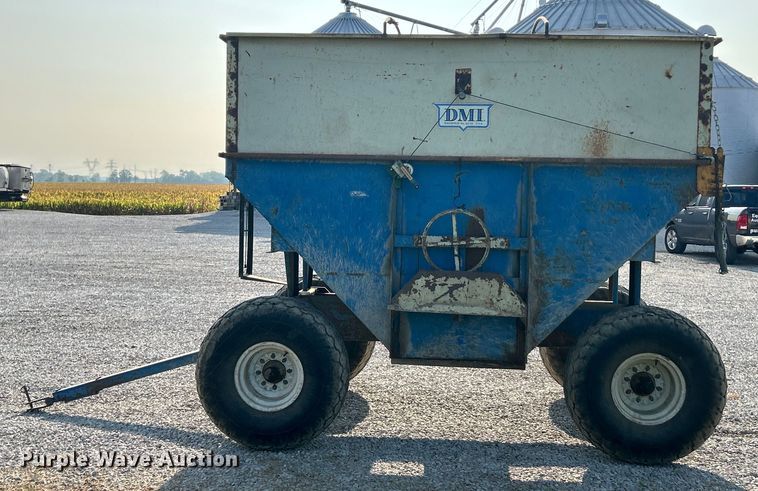 image for item EK3225 DMI gravity wagon