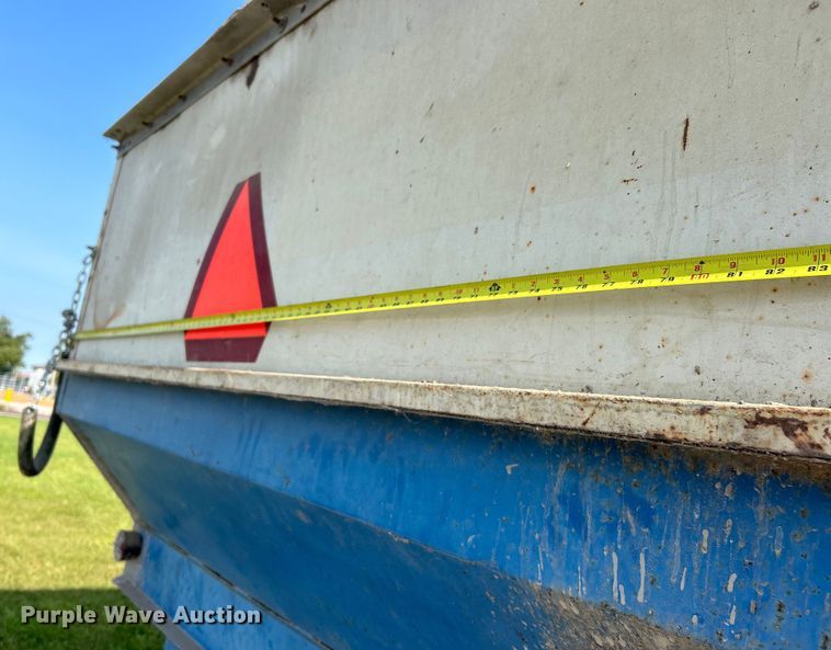 image for item EK3225 DMI gravity wagon