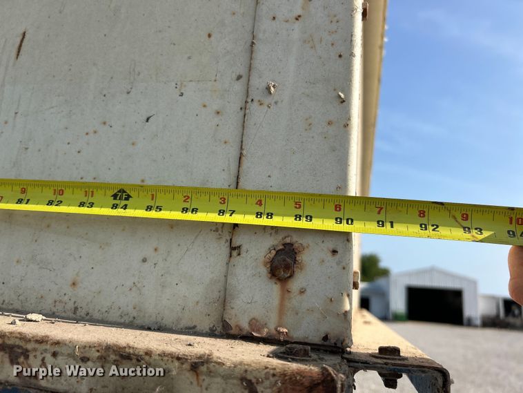 image for item EK3225 DMI gravity wagon